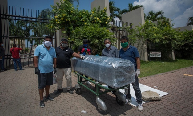 Crisis humanitaria en Guayaquil