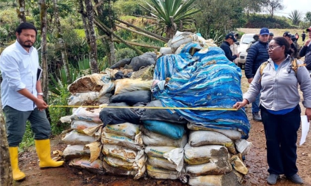 Comunidad de Buenos Aires, en Imbabura, denuncia salida de material minero sin permiso de operación