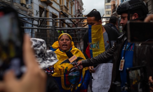 Ecuador: la consulta que se convirtió en un plebiscito contra el autoritarismo